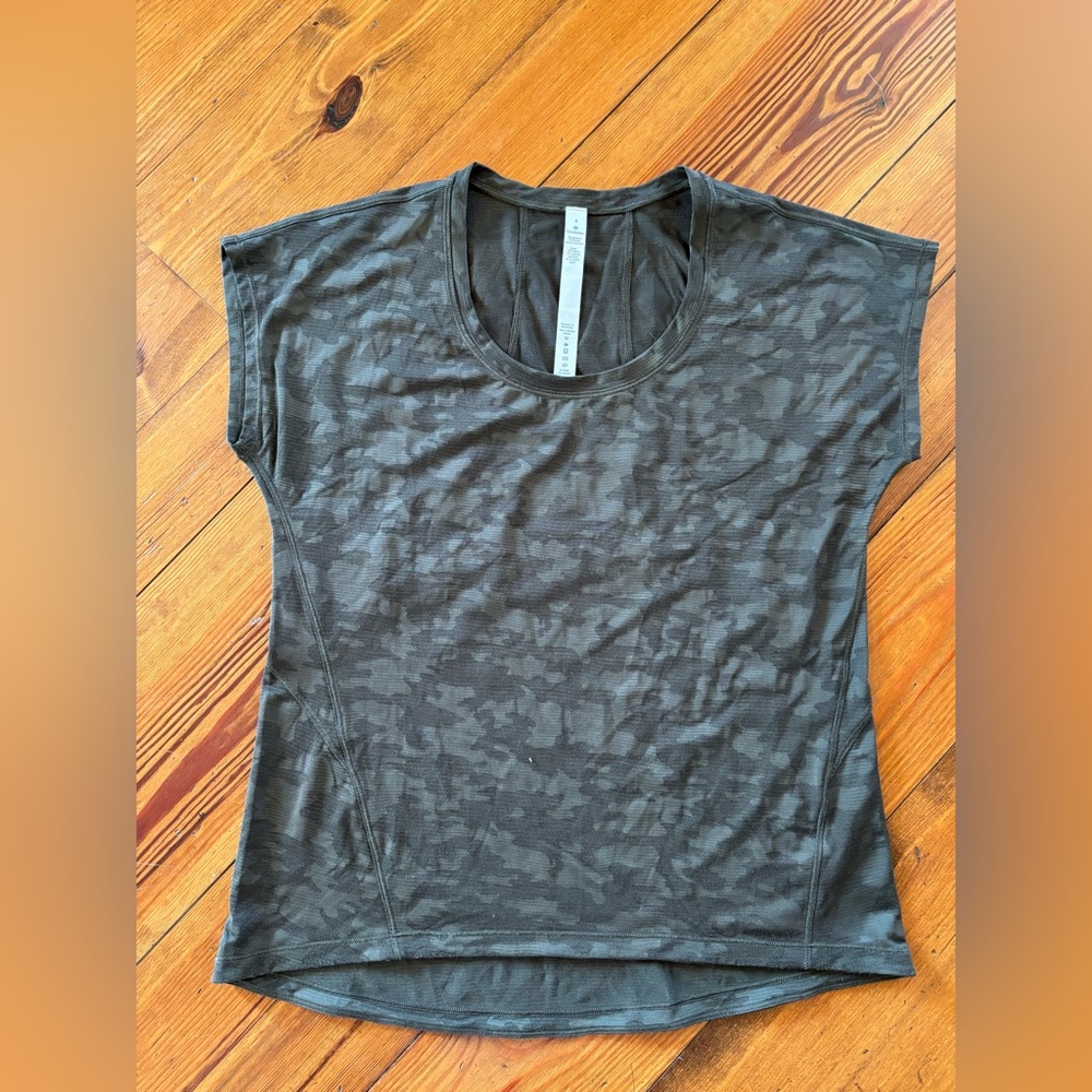 Lululemon Camouflage Tee
